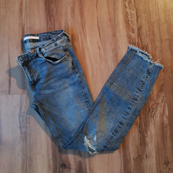 Zara Denim - Zara trafaluc Jean's size 6